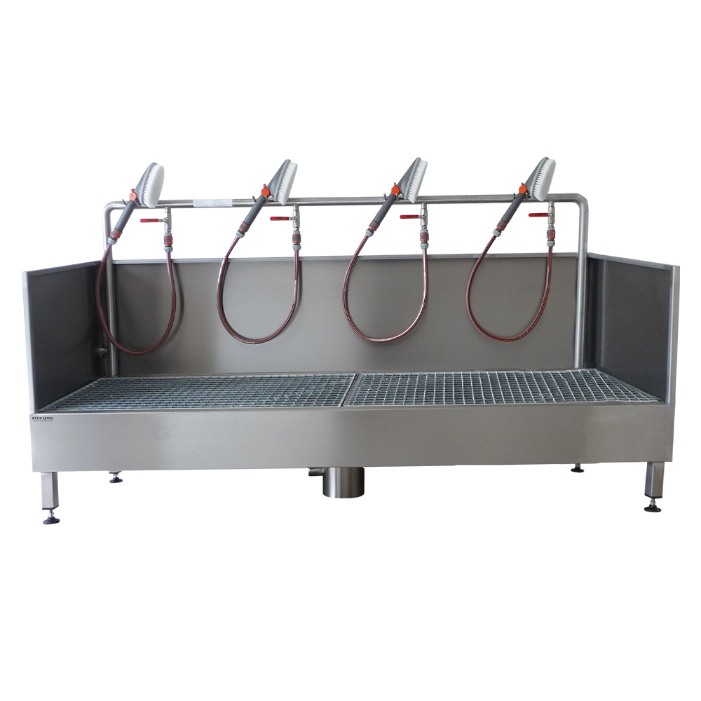 Boot washing station with hand-washing brushes - Image 5