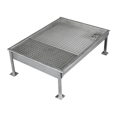 Flow-through disinfection basin with drainage area