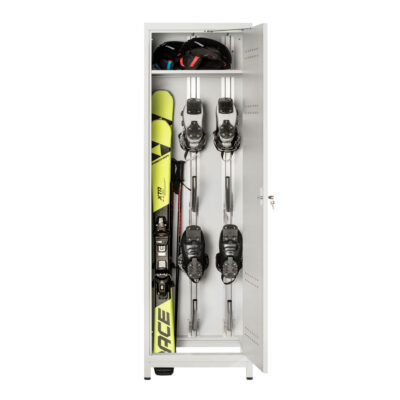 Ski locker with shoe dryer (holds 4 pairs)