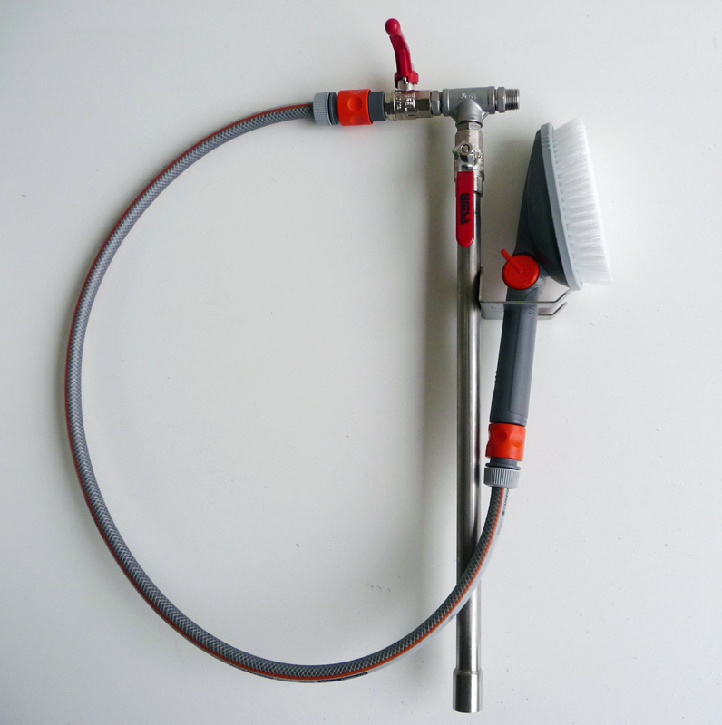 Boot cleaner with Flexible Mounting - Image 5